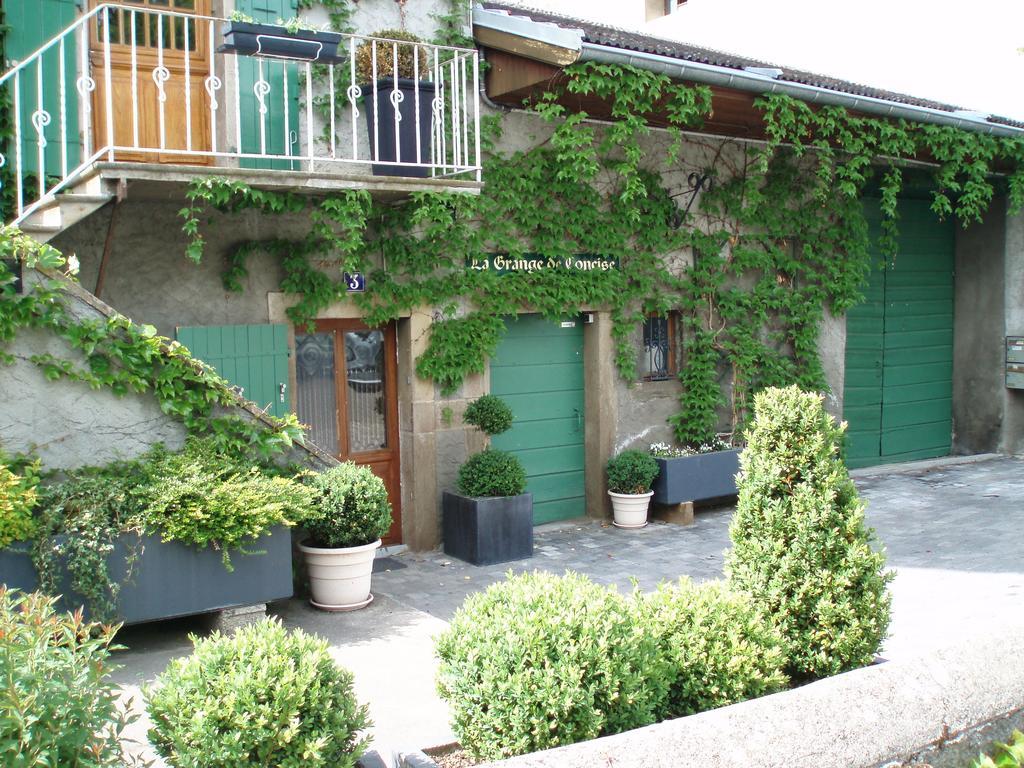 克洛斯喷泉住宿加早餐旅馆 托农莱班 外观 照片